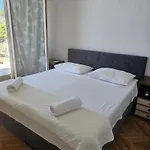 Frama Вілла Макарська