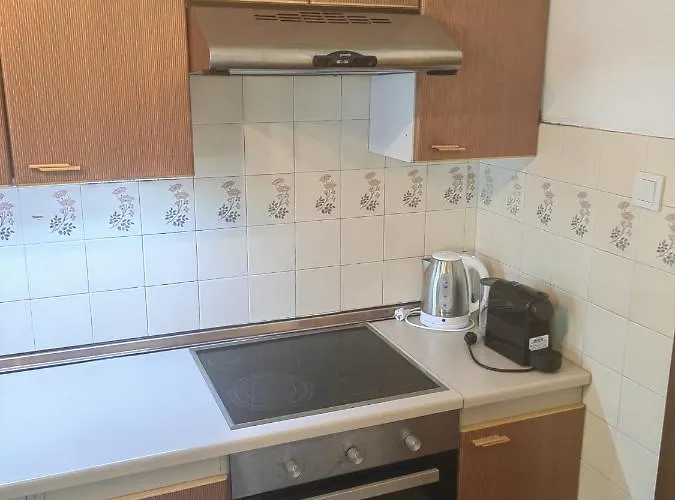 Frama ヴィラ マカルスカ